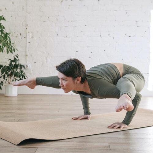 Tittibhasana